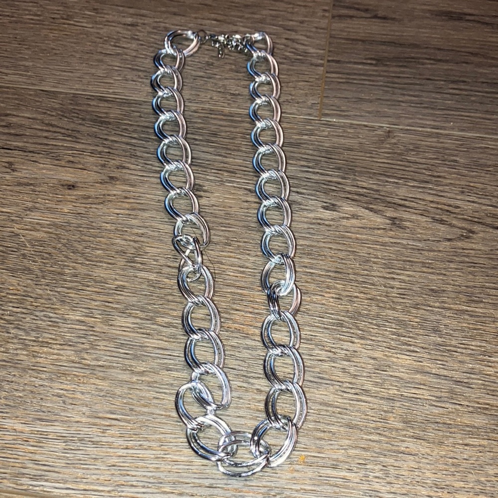 Elegant Silver Chain Necklace
